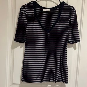 Striped v-neck T shirt with puffy shoulders